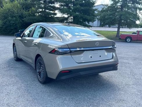 New 2027 Nissan Sentra SV w/ SV Convenience Package FWD image 6