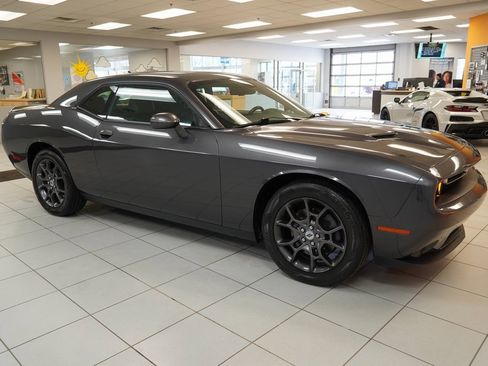 Used 2018 Dodge Challenger GT w/ GT Interior Package image 13