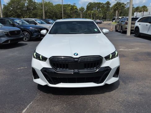 Used 2024 BMW 530i w/ M Sport Package RWD image 9