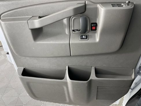 New 2025 GMC Savana 2500 Extended w/ Driver Convenience Package image 20