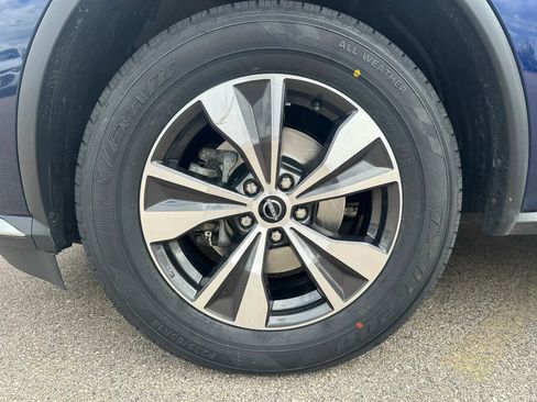 Used 2023 Nissan Murano SV FWD image 20