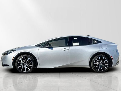 New 2026 Toyota Prius Plug-In Hybrid image 6