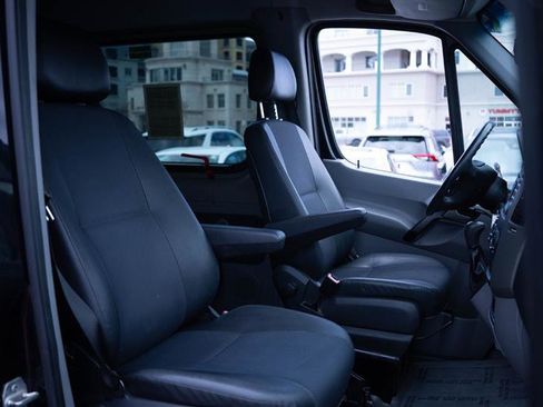 Used 2013 Mercedes-Benz Sprinter 2500 image 13