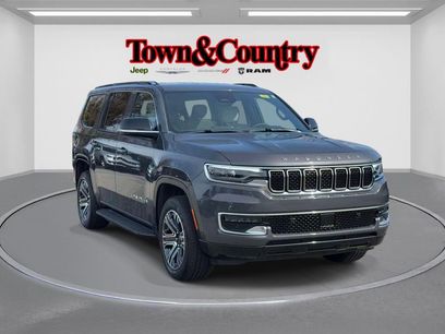 Used 2025 Jeep Wagoneer 4WD