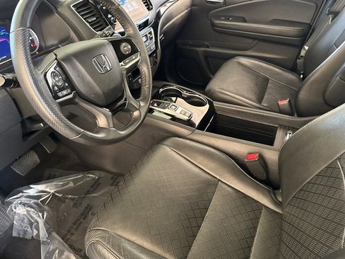 Used 2019 Honda Passport Touring image 4