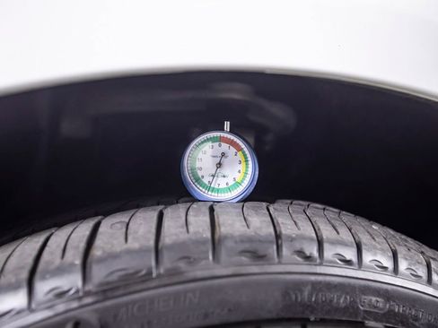 Used 2025 Genesis GV80 2.5T Prestige image 46