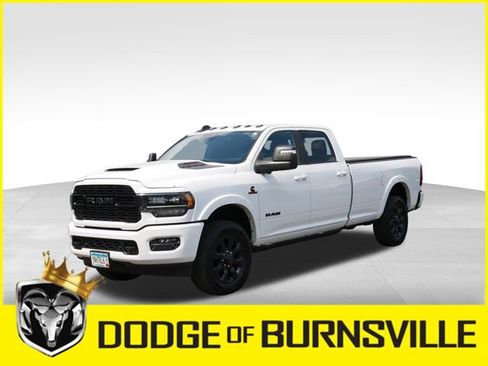 Used 2023 RAM 3500 Limited AWD/4WD image 3