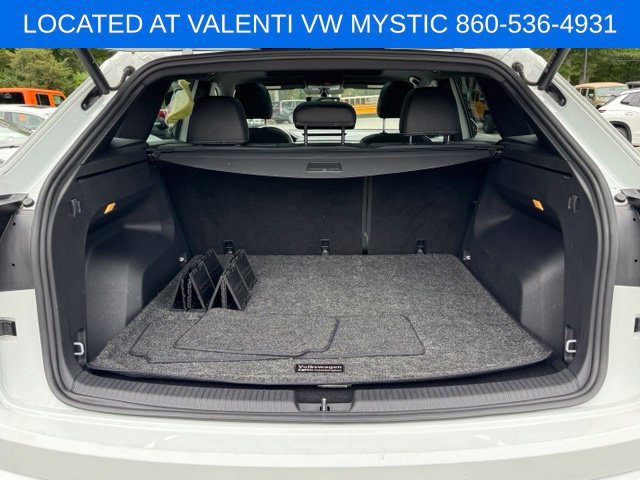 Certified 2023 Volkswagen Atlas Cross Sport SE w/ Panoramic Sunroof Package AWD/4WD image 21
