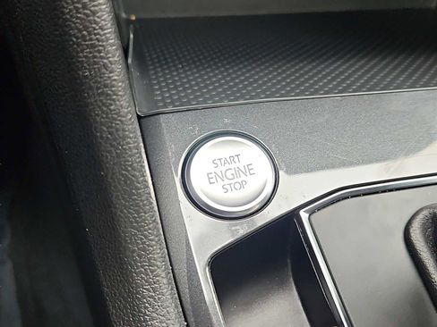 Used 2019 Volkswagen Tiguan SEL AWD/4WD image 25