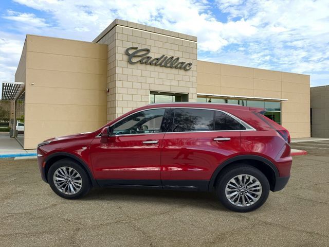 Certified 2024 Cadillac XT4 Premium Luxury w/ Technology Package FWD image 5