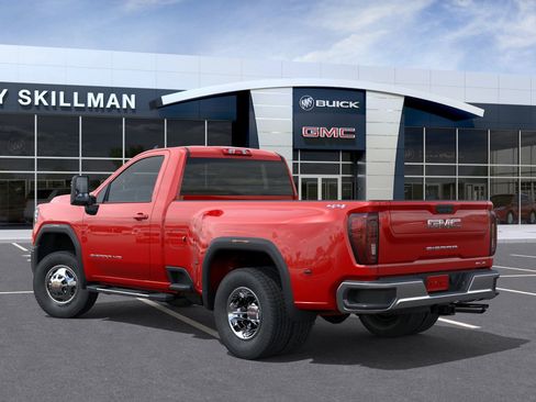 New 2026 GMC Sierra 3500 SLE image 3