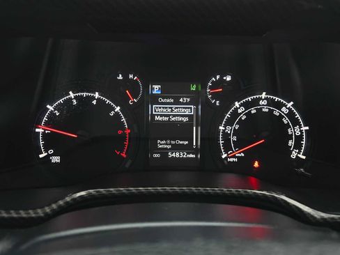 Used 2022 Toyota 4Runner SR5 Premium image 27