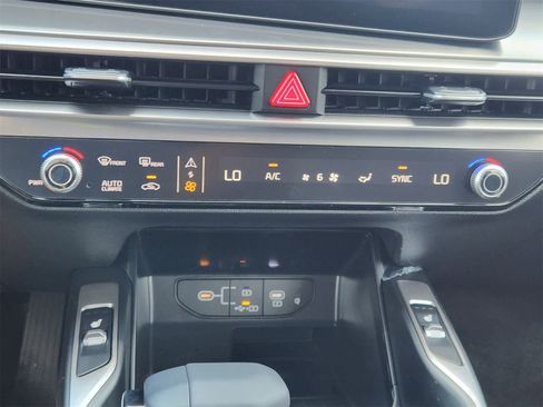 New 2026 Kia Sorento S image 17