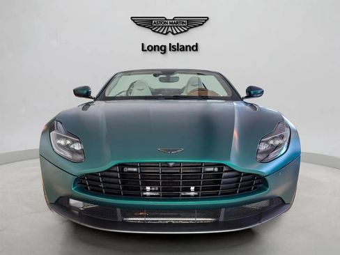 Used 2023 Aston Martin DB11 Volante image 2