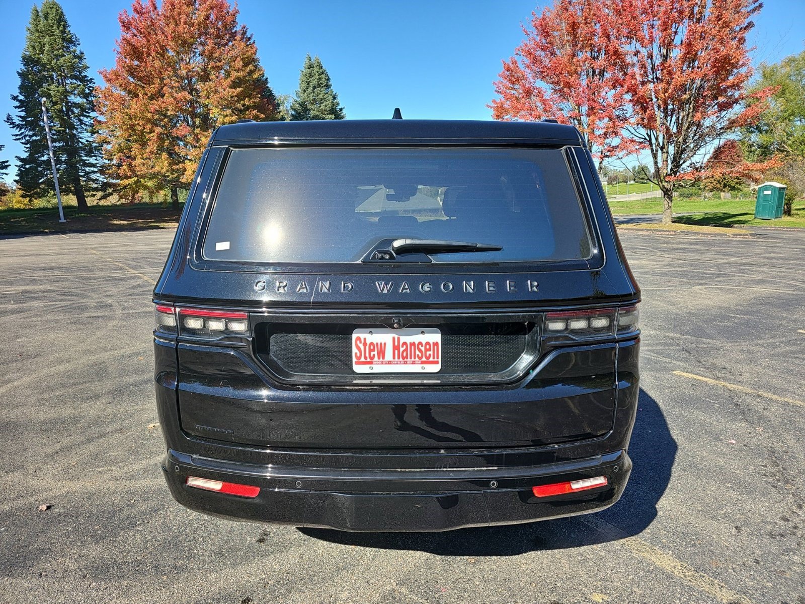 Used 2023 Jeep Grand Wagoneer Series II AWD/4WD image 5
