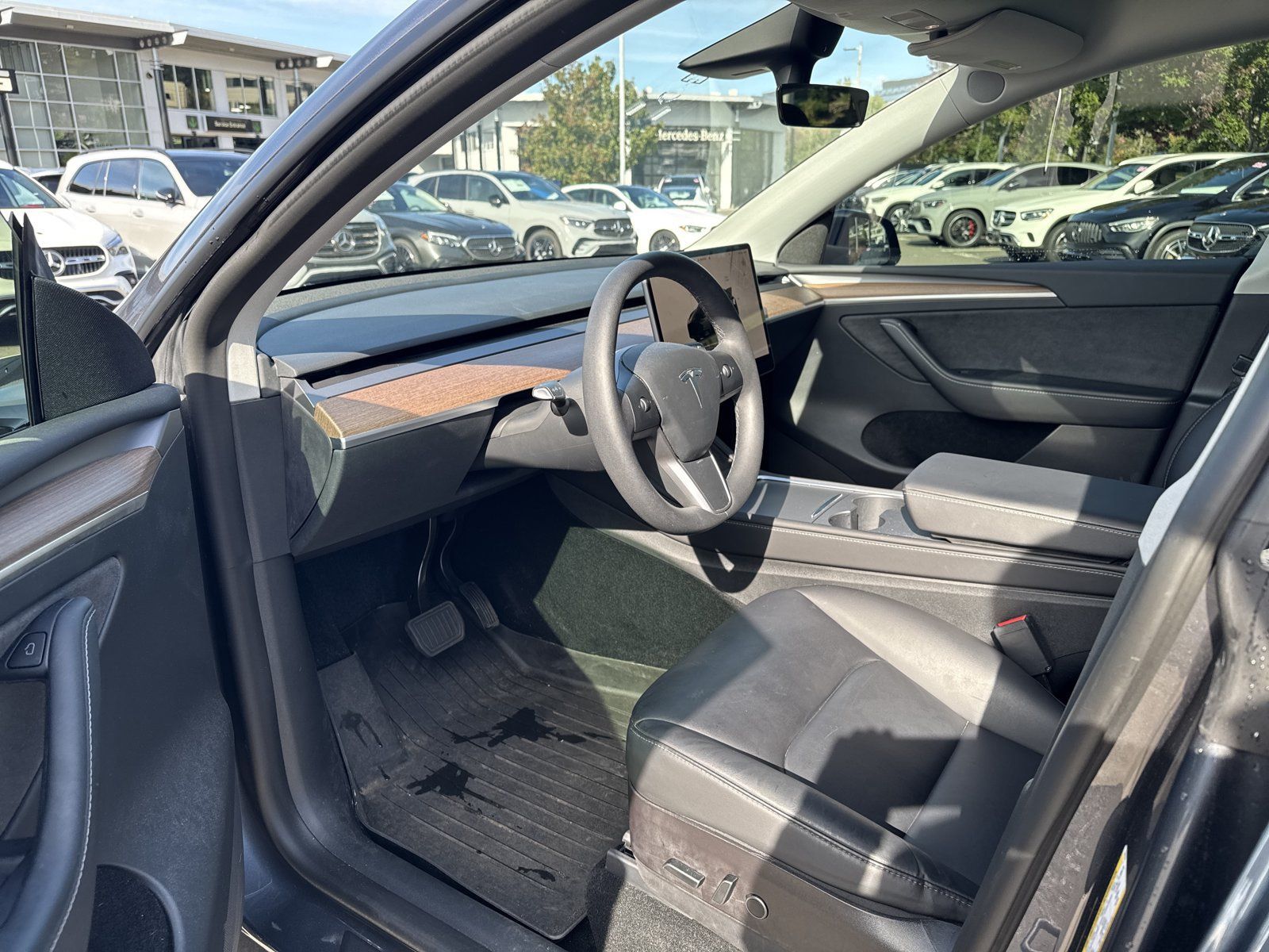 Used 2022 Tesla Model Y Long Range AWD/4WD image 16