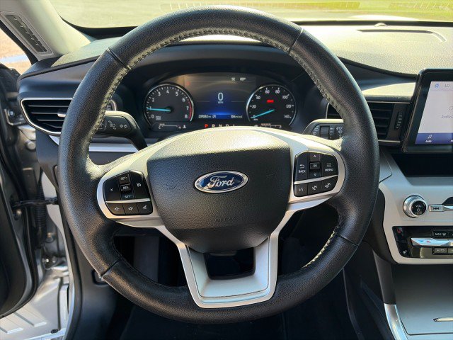 Used 2024 Ford Explorer XLT w/ Equipment Group 202A AWD/4WD image 15