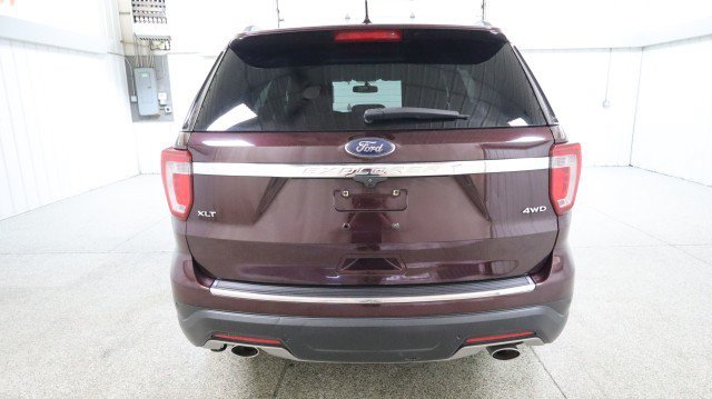 Used 2018 Ford Explorer XLT w/ Equipment Group 202A AWD/4WD image 8