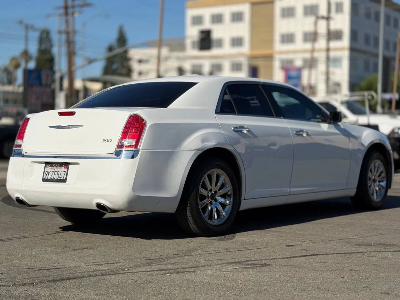 Used 2012 Chrysler 300 Limited RWD image 14