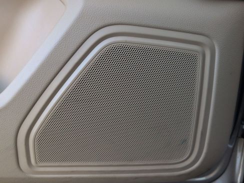 Certified 2018 Porsche Macan image 15