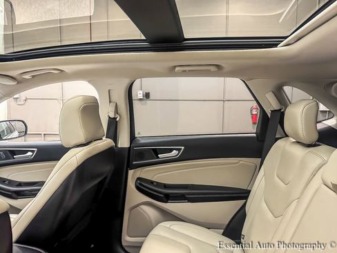 Used 2021 Ford Edge Titanium w/ Equipment Group 301A image 13