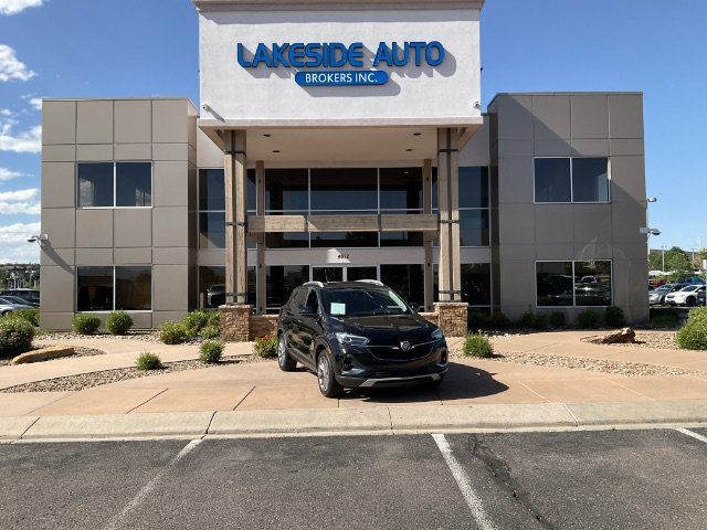 Used 2022 Buick Encore GX Essence w/ Experience Buick Package FWD image 1