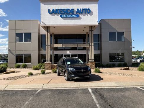 Used 2022 Buick Encore GX Essence w/ Experience Buick Package FWD image 1