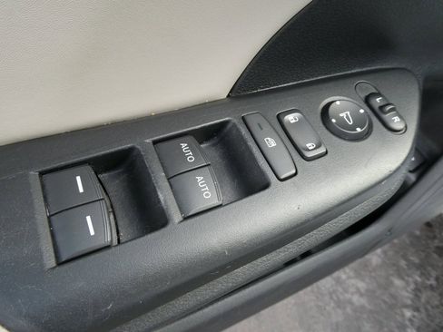 Used 2019 Honda Insight Touring image 23