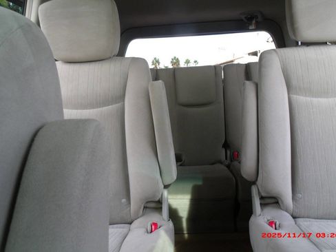 Used 2016 Nissan Quest SV image 11