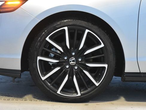 Used 2024 Honda Accord Touring image 27