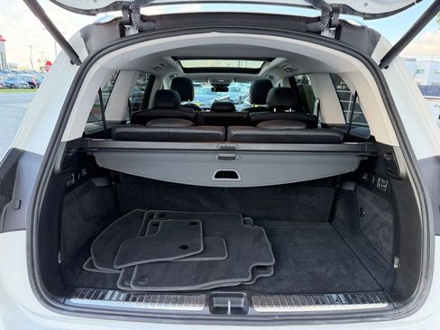 Used 2024 Mercedes-Benz GLS 450 4MATIC image 32