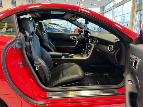 Used 2013 Mercedes-Benz SLK 250 w/ Premium I Pkg image 20