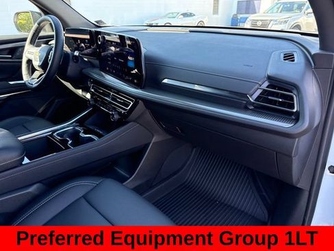 Used 2026 Chevrolet Traverse LT w/ Driver Confidence Package FWD image 26