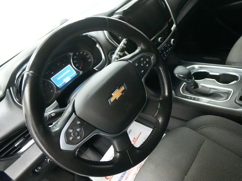 Used 2022 Chevrolet Traverse LT AWD/4WD image 14