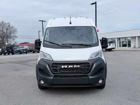 Used 2024 RAM ProMaster 2500 w/ Convenience Group FWD image 3
