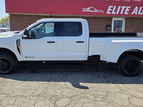 Used 2023 Ford F350 XLT image 4