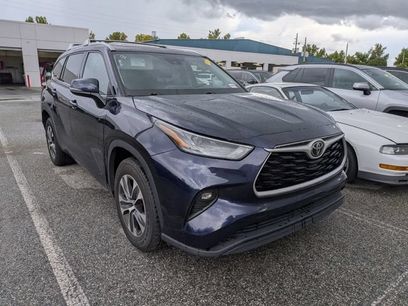 Used 2022 Toyota Highlander XLE