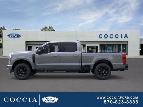 New 2026 Ford F250 Lariat w/ Black Appearance Package image 3