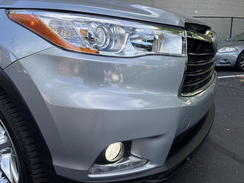 Used 2016 Toyota Highlander Limited Platinum AWD/4WD image 6
