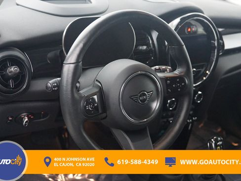 Used 2022 MINI Cooper SE image 8