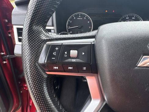 Used 2024 Mitsubishi Outlander SE AWD/4WD image 23