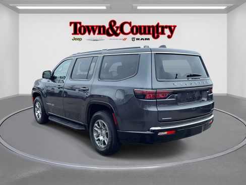 Used 2022 Jeep Wagoneer Series I w/ Convenience Group I AWD/4WD image 10