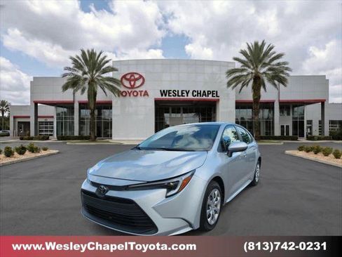 Certified 2026 Toyota Corolla LE FWD image 1