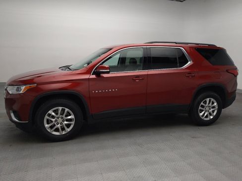 Used 2020 Chevrolet Traverse LT FWD image 2