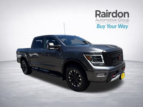 Used 2021 Nissan Titan PRO-4X w/ Pro-4x Convenience Package AWD/4WD image 1