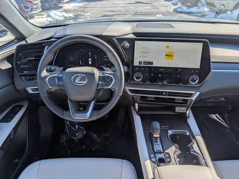 Certified 2025 Lexus RX 350 Premium image 17