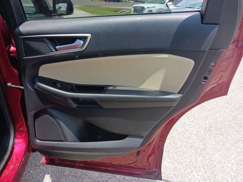 Used 2019 Ford Edge SEL w/ Equipment Group 201A AWD/4WD image 20