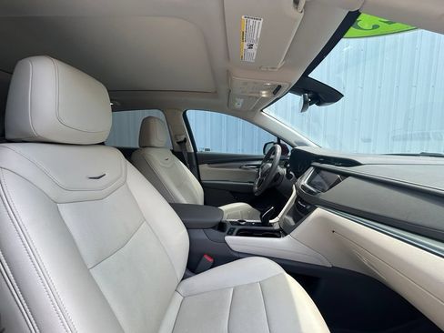 Used 2023 Cadillac XT5 Premium Luxury FWD image 19