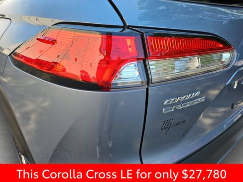 Used 2024 Toyota Corolla Cross LE w/ Moonroof Package AWD/4WD image 20