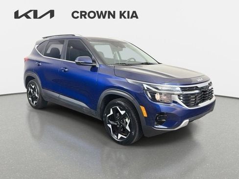 Used 2024 Kia Seltos EX FWD image 3